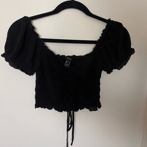 Forever 21 black cropped top with sleeves and bow
